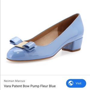 Salvatore Ferragamo vara pumps in Fleur Blue